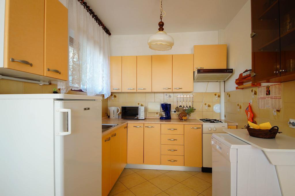 Apartments Lina Novi Vinodolski Quarto foto